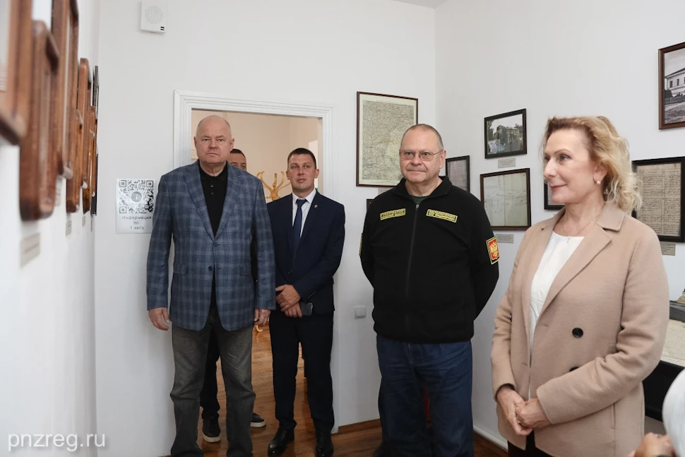 Инна Святенко и Олег Мельниченко приветствовали гостей Купринского литературного праздн...