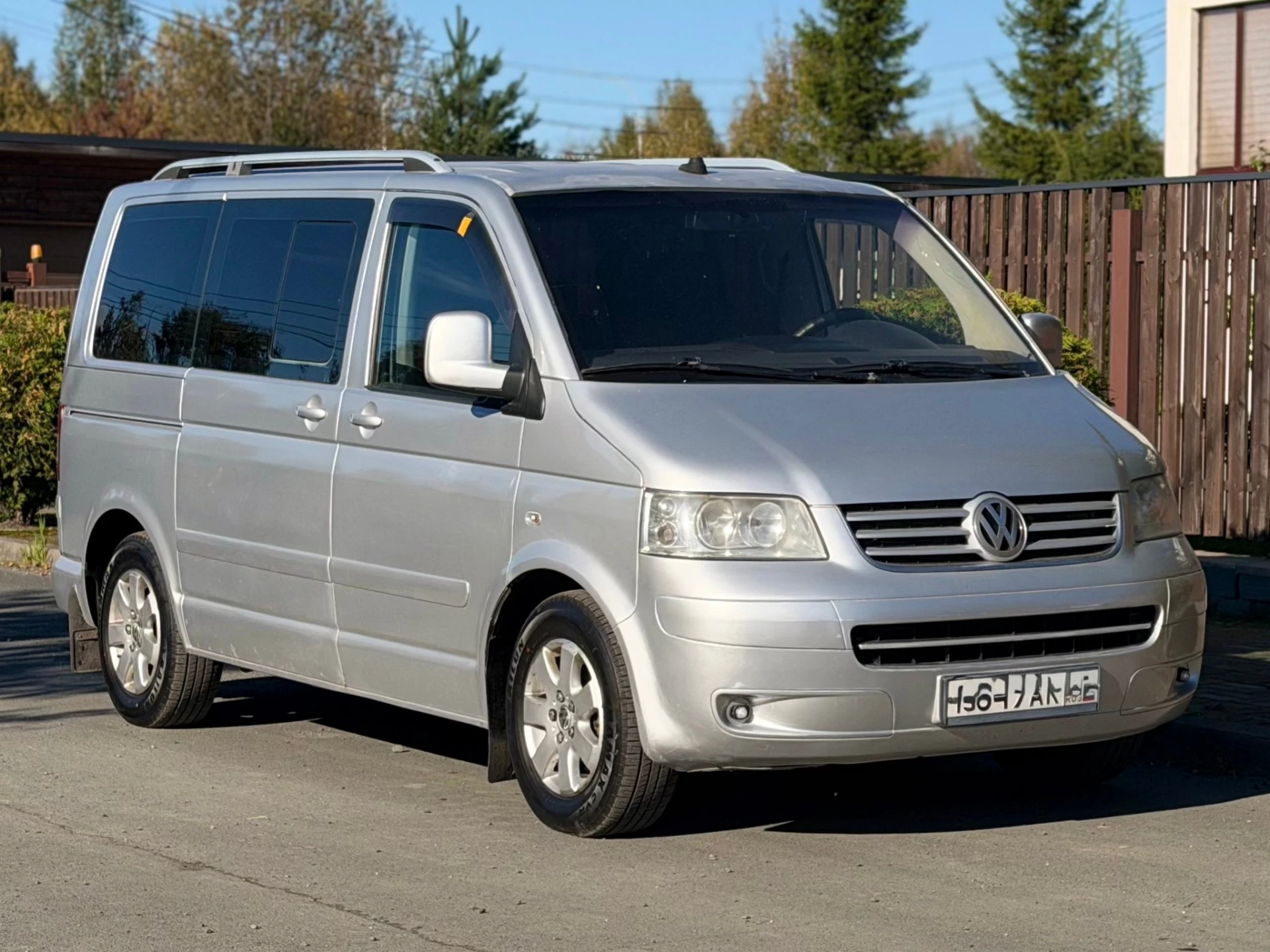 Volkswagen Multivan T5, 2.0D MT (140 л.с.)