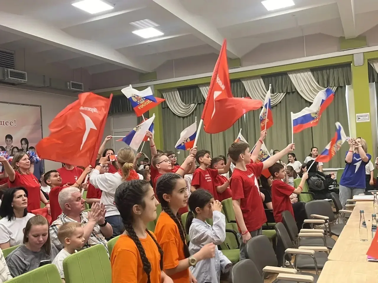 🤫 Подведены итоги муниципального этапа Всероссийского конкурса «Секреты дружного класса. Родители Пе