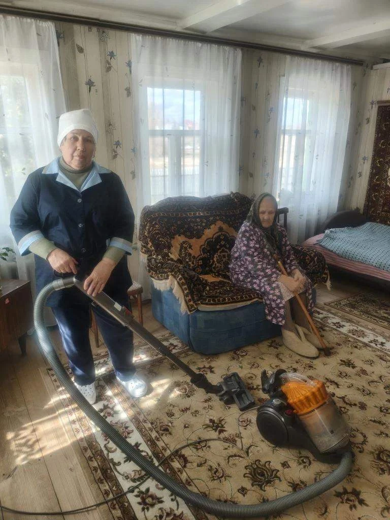 ⛪️Декада милосердия стартовала в Ступино: волонтеры помогают пожилым людям готовиться к Пасхе  В пре