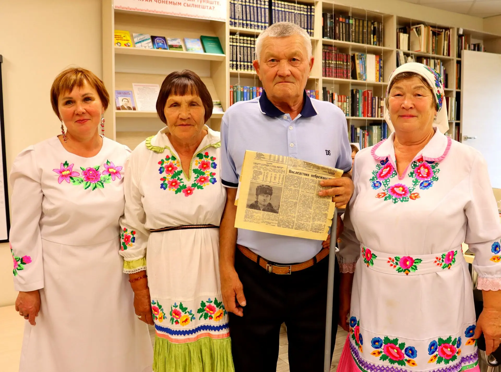 📖 В Звениговской межпоселенческой библиотеке прошёл трогательный вечер воспоминаний «Родовое древо: