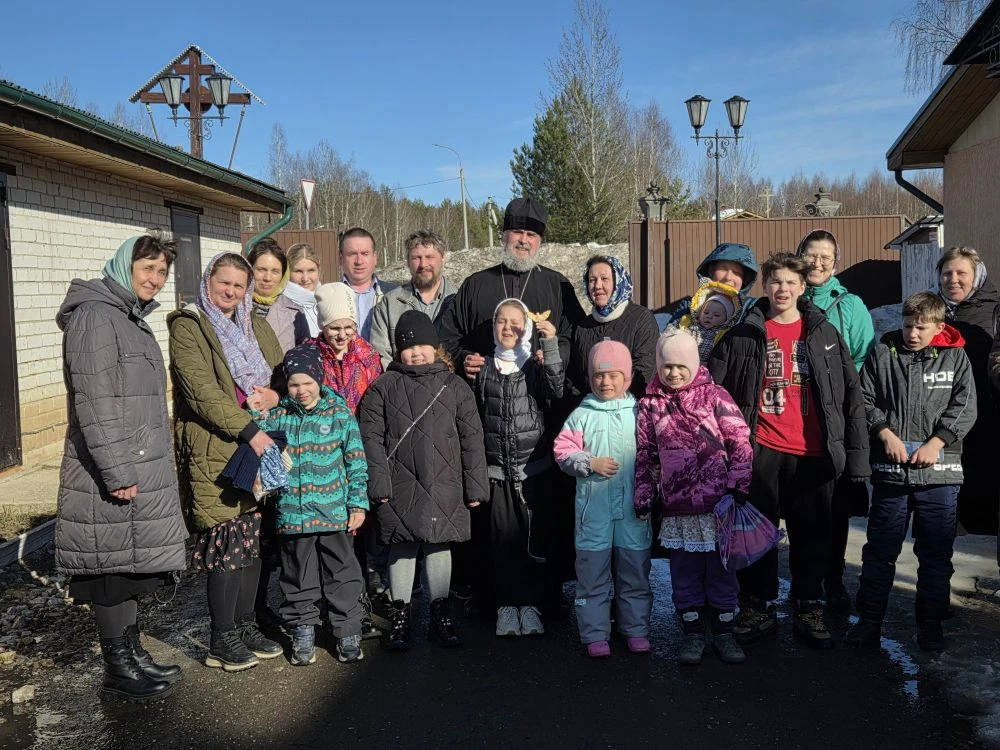 В воскресенье, 22 марта, в Праздник Сорока Севастийских мучеников, к нам в Быдреевский Крестовоздвиж