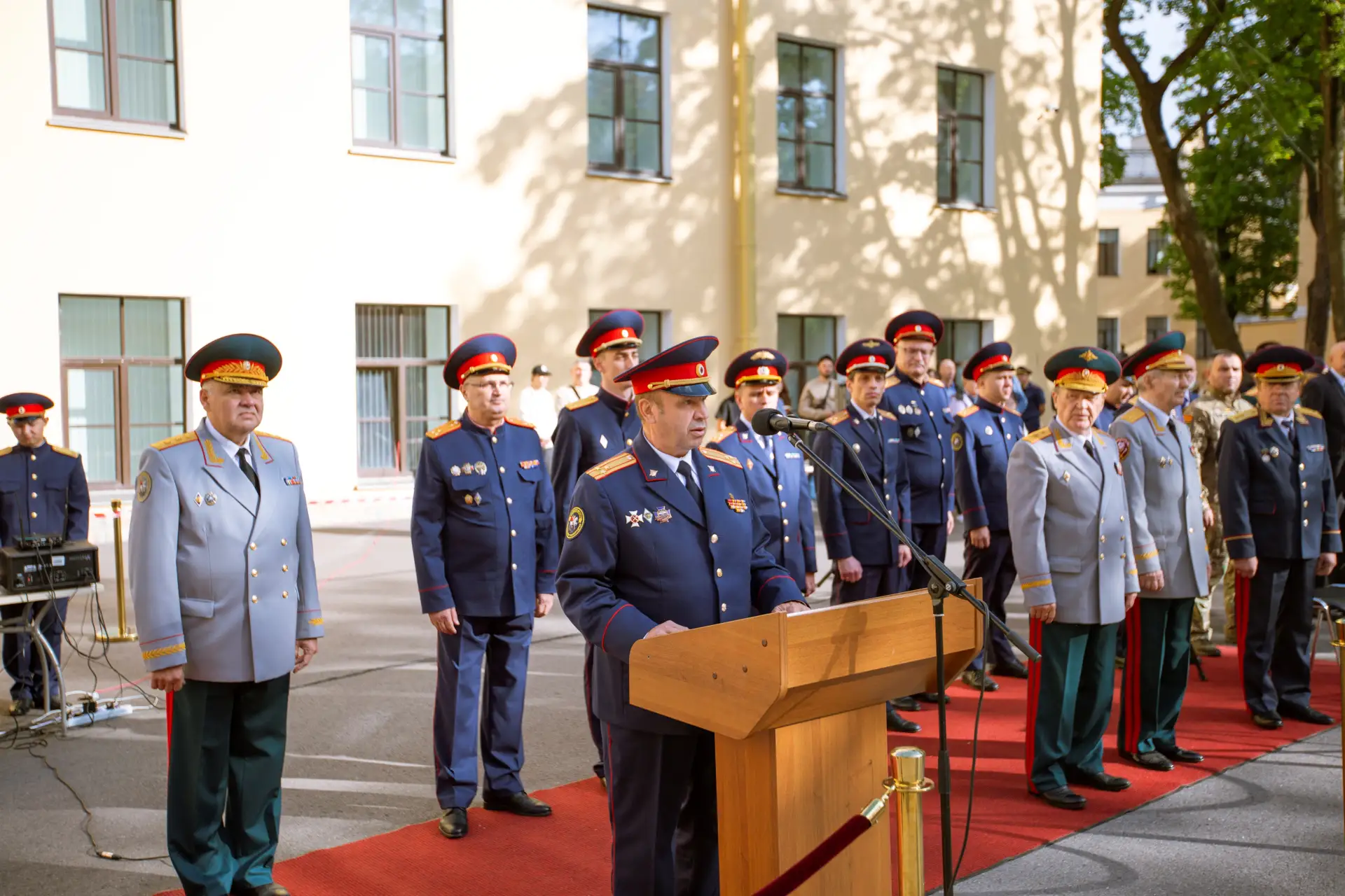 В Санкт-Петербургской академии Следственного комитета прошло торжественное мероприятие,...