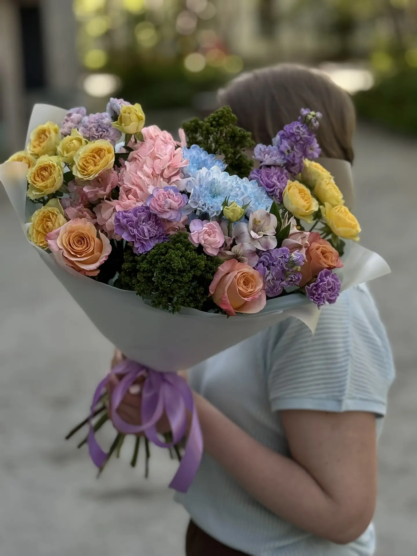 ✨ Собрали всё самое красивое в одном месте

И очень разное. Но каждый букет по-своему хорош.

💜 Доф