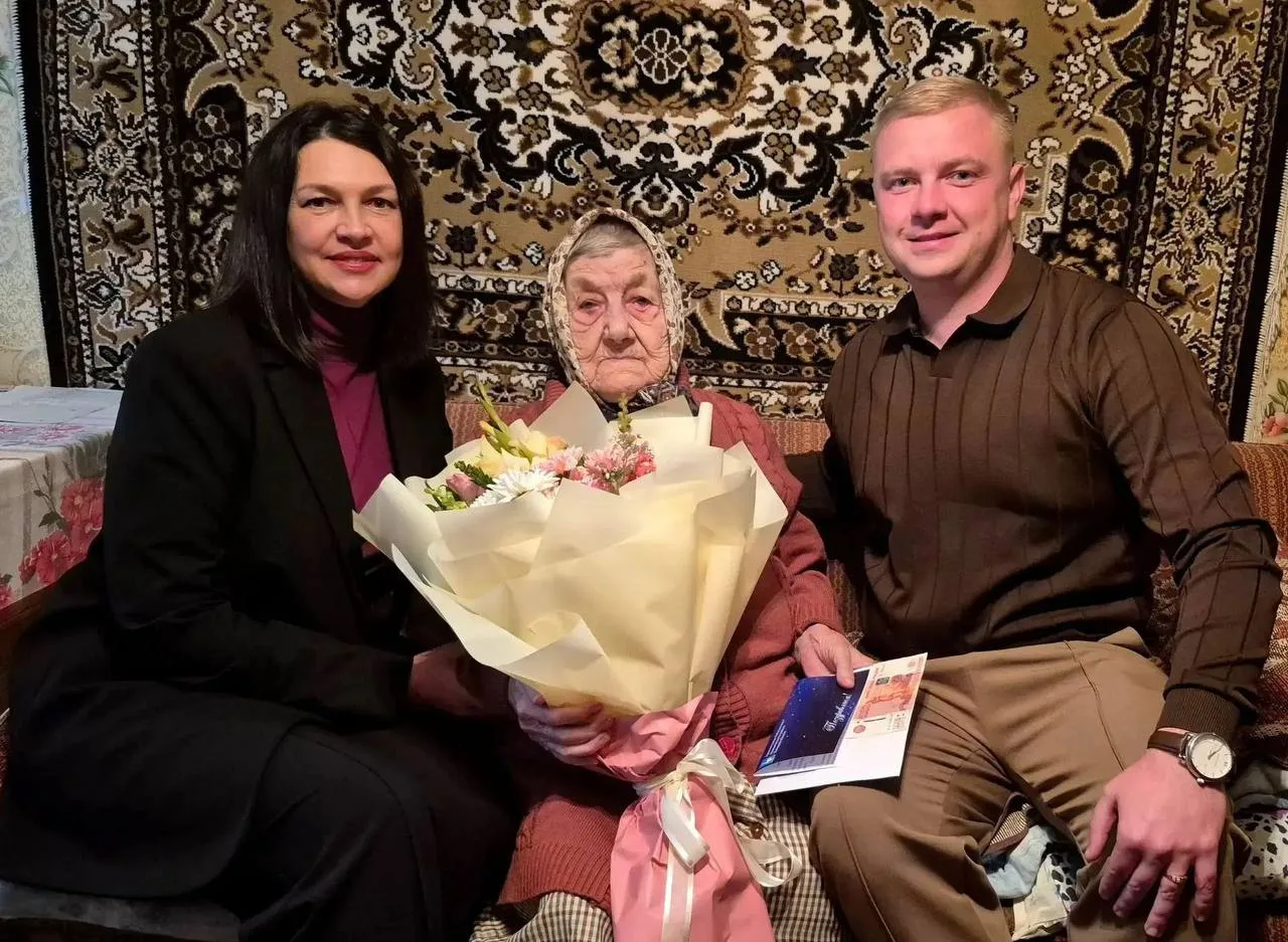 100 лет отметила жительница Лебедяни Зинаида Скворцова. Зинаида Ивановна — ветеран труд...