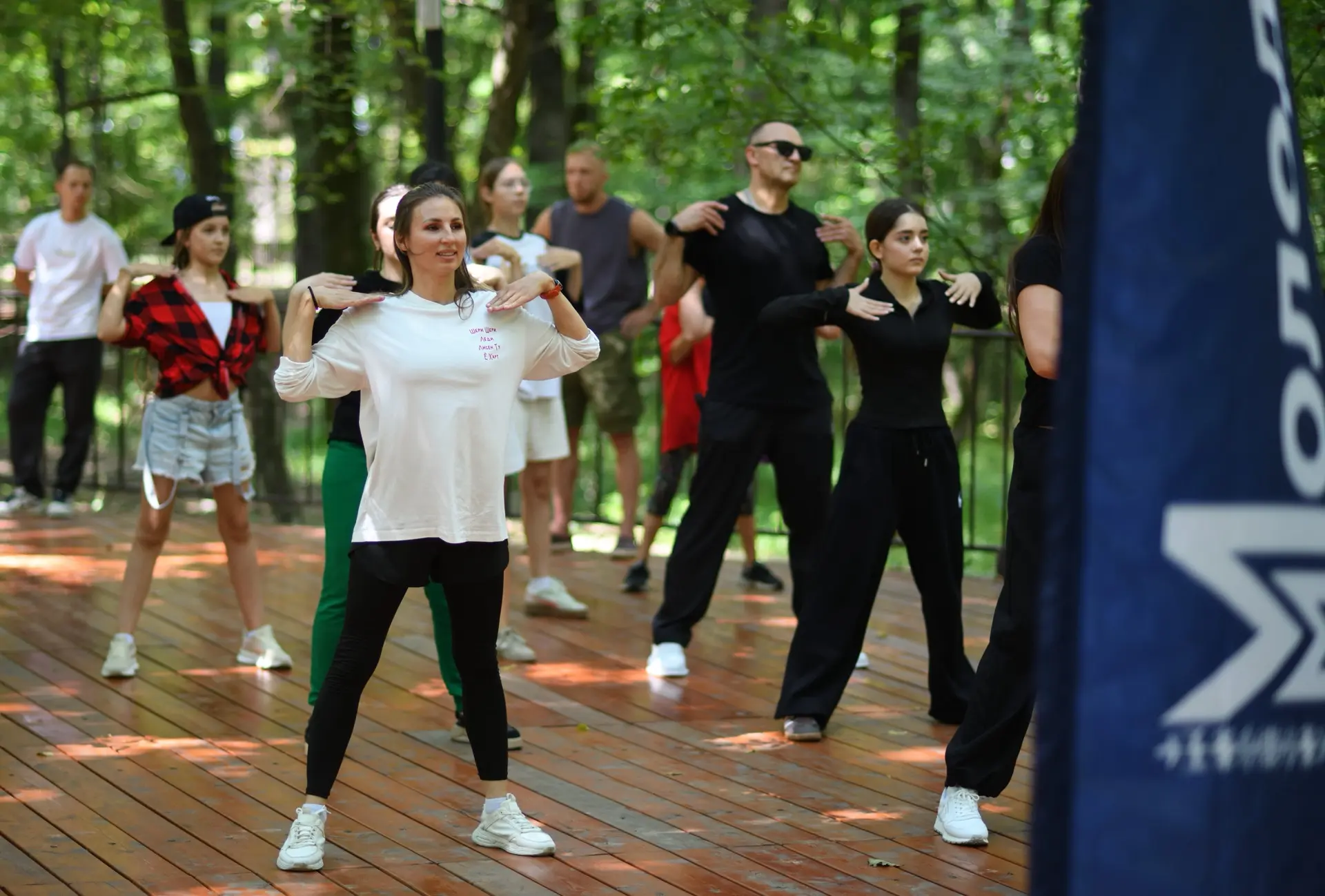 Около 150 майкопчан приняли участие в Дне фитнеса на Мэздахе 🌳

В лесопарковой зоне Мэздах прошло я