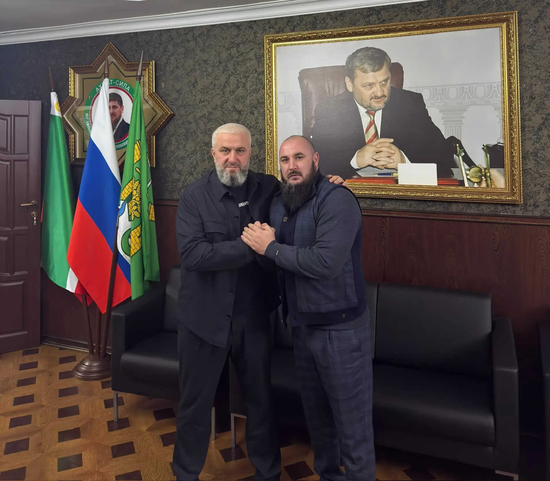 С удовольствием поздравляю с днём рождения старшего БРАТА, главу администрации Ножай-Юртовского райо
