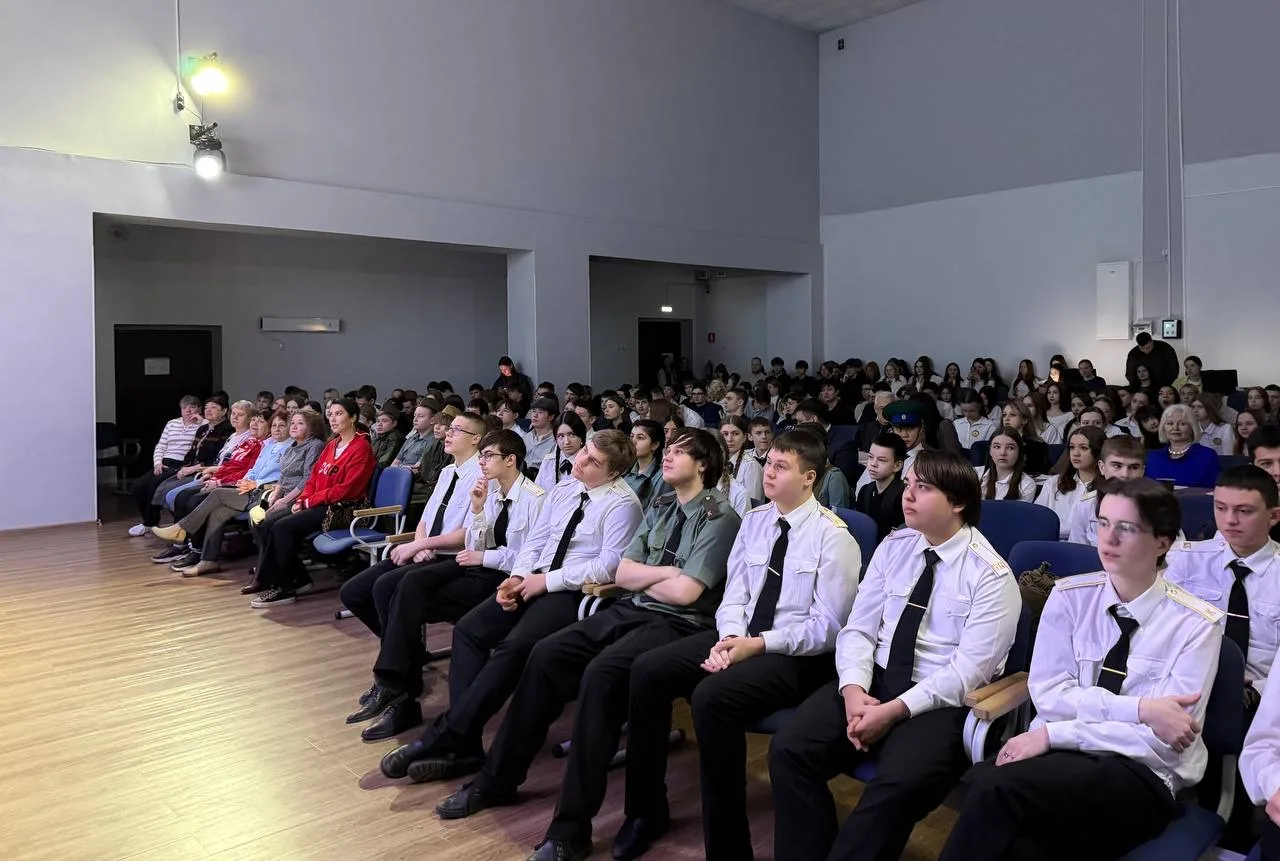 👍В школе №22 имени Дзержинского торжественно открыли проект, реализованный в рамках программы школьн