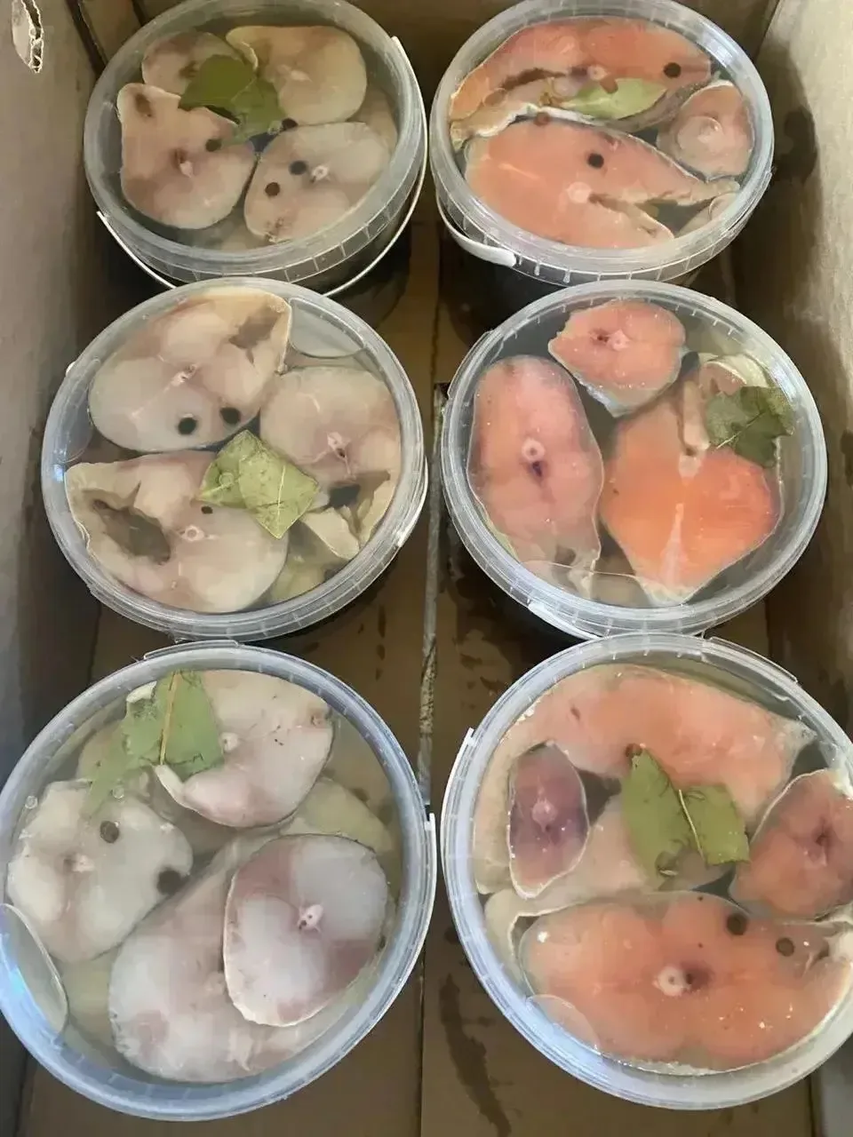Свежие фрукты, и самые вкусные рыбы по сладким ценам, с доставкой на дом , каждое воскресенье.В груп