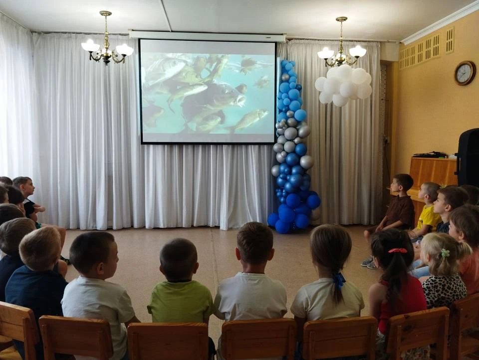 РЕКА И ЕЁ ОБИТАТЕЛИ💧🐟 

Сегодня наши ребята совершили виртуальную экскурсию по реке, что позволило