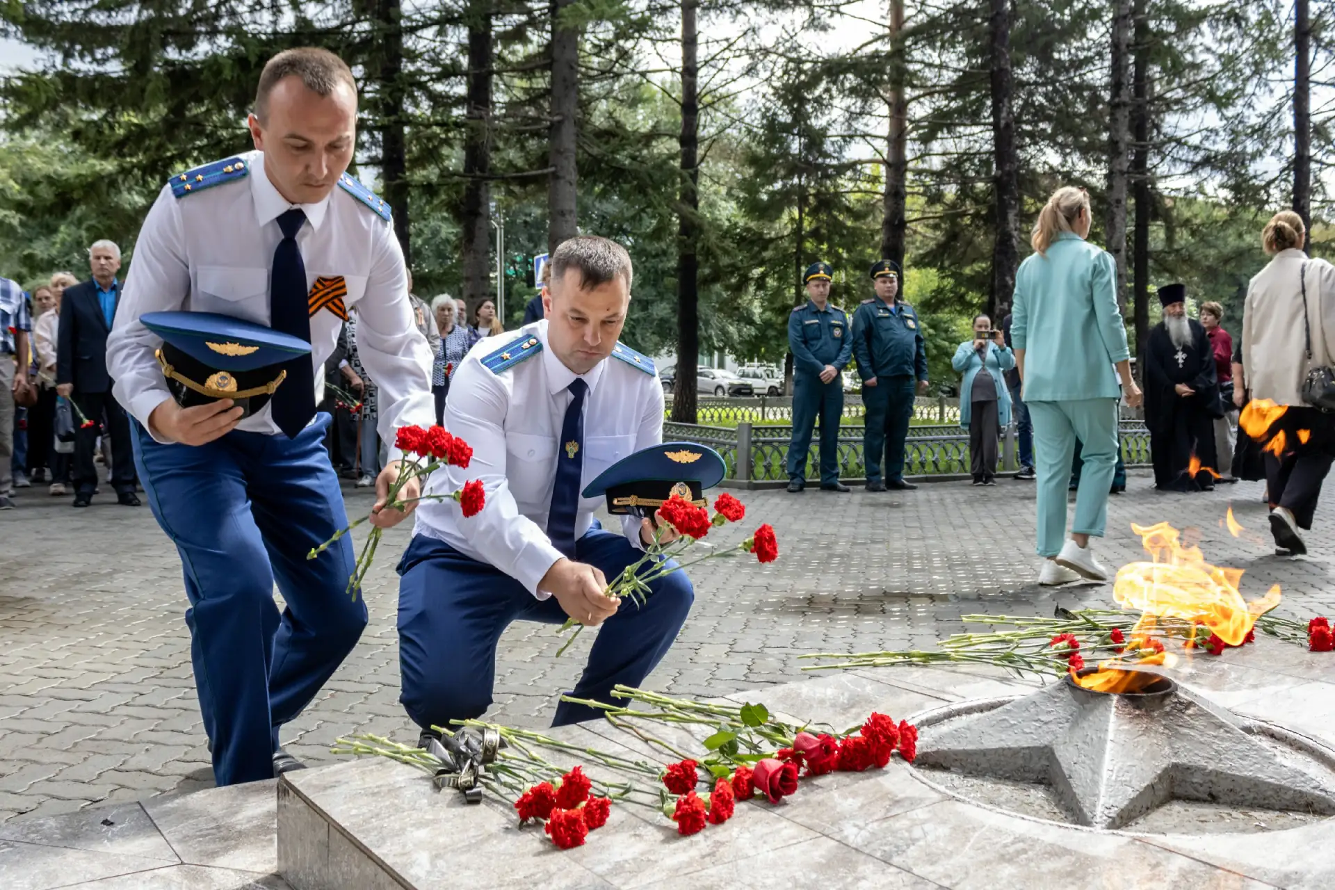 Фоторепортаж с митинга посвященному Дню Победы над милитаристской Японией и окончанию В...
