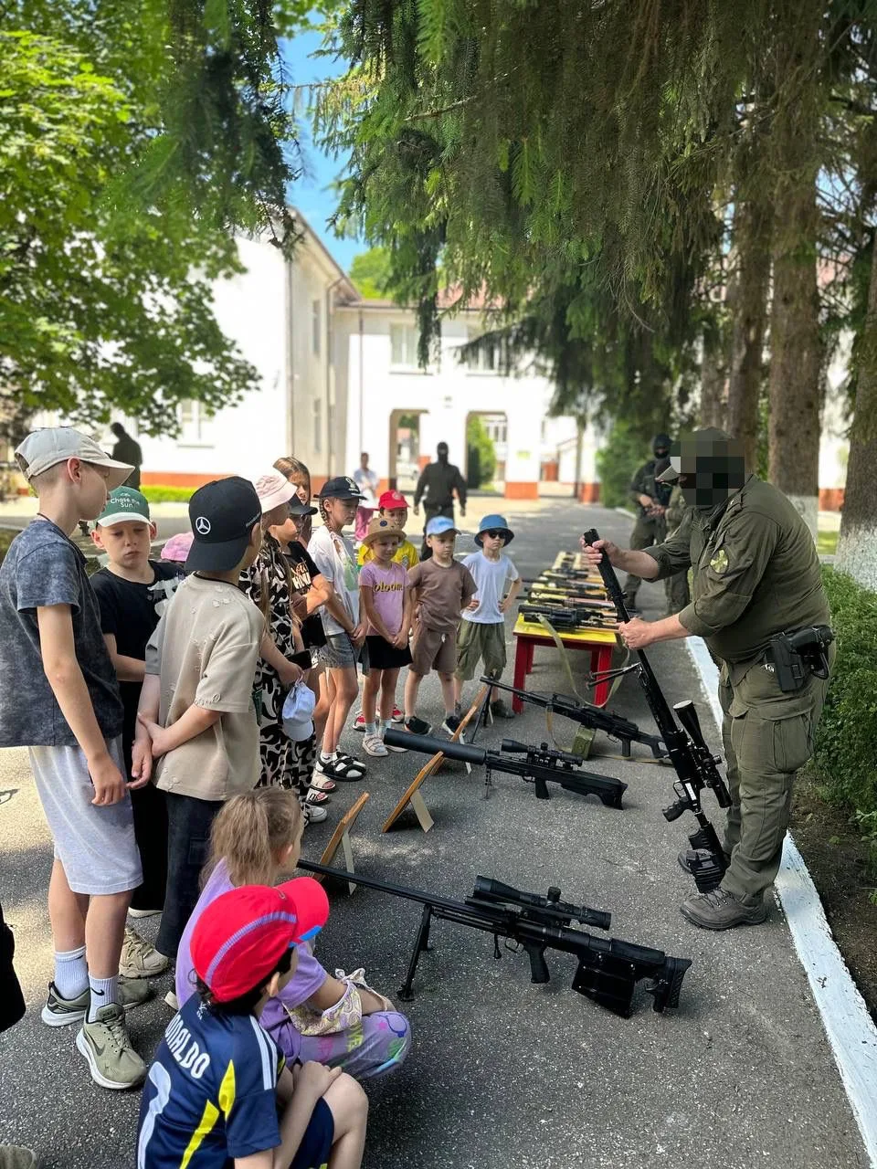 Этот день наши ребята запомнят надолго! 💥

К нам приехали настоящие профессионалы и устроили праздн