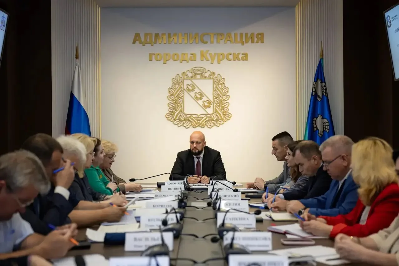 Сегодня вместе с коллегами провел планерку, на которой обозначили приоритеты в работе. ...