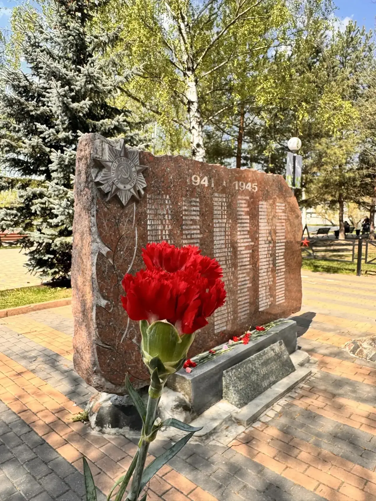 В преддверии 81-й годовщины со дня Великой Победы воспитанники 5 старшей группы ДО «Серебринка» сове