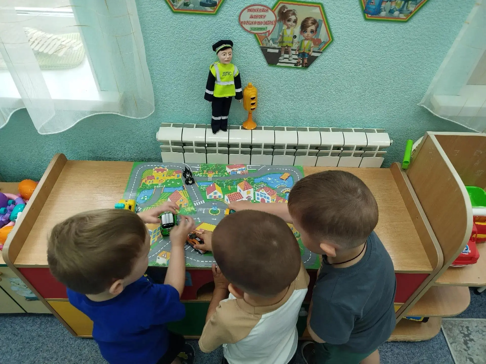 Безопасность для детей
Маленькие исследователи из второй младшей группы «Гномики» отправились в увле