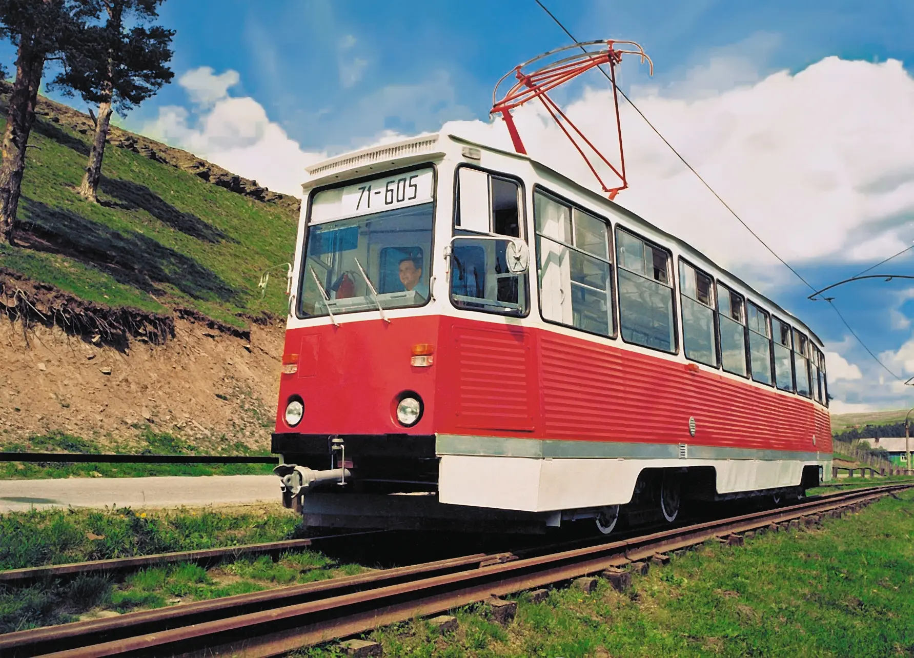 Легендарный вагон 71-605 производства УКВЗ

🚃Усть-Катавский вагоностроительный завод подарил миру л