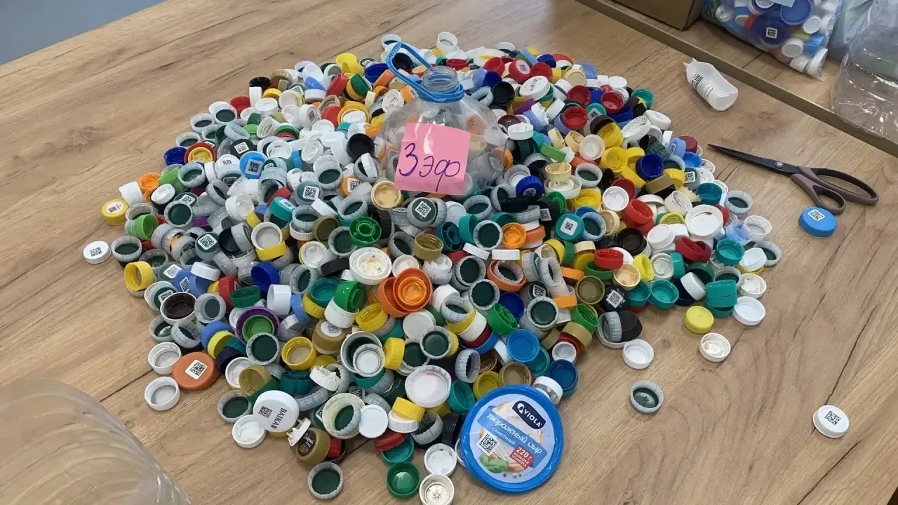 🌍♻️ Крышечку за крышечкой — спасаем планету!  30 марта в нашей гимназии отметили День Земли и дали с