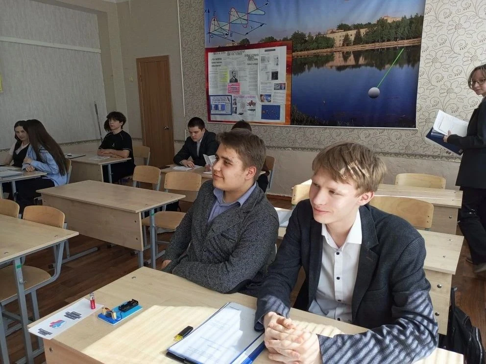 🌟 Будущее начинается сегодня: в 9-х классах прошла защита итоговых проектов! Сегодня в нашей школе к