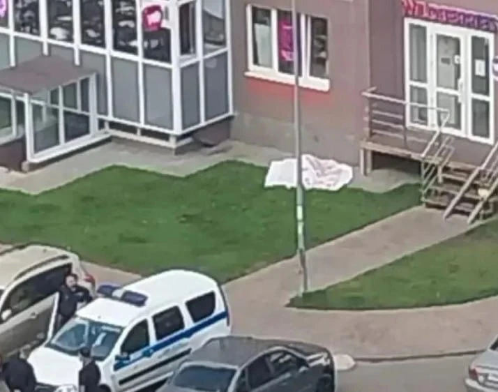 Под окнами многоквартирного дома в посёлке Отрадное Новоусманского района было найдено ...