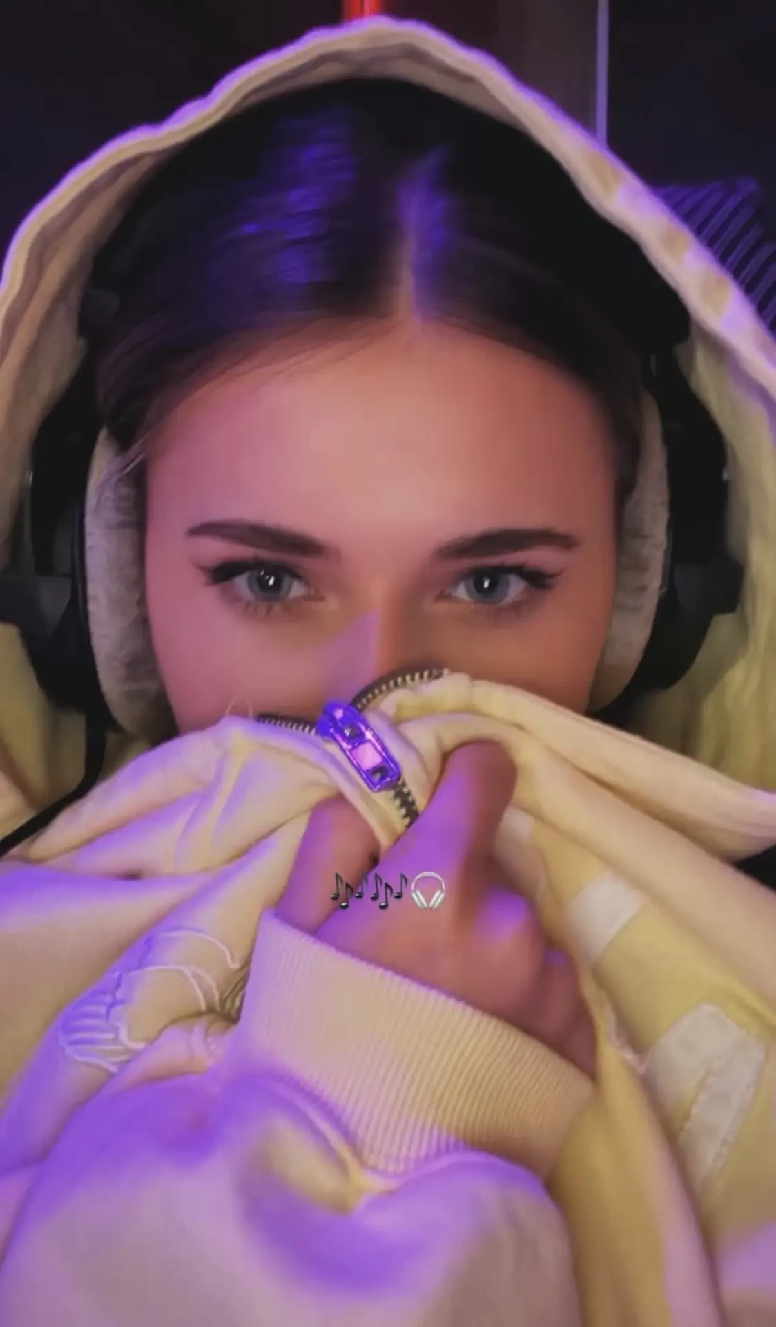 🎧✨ Иногда больше ничего и не нужно.