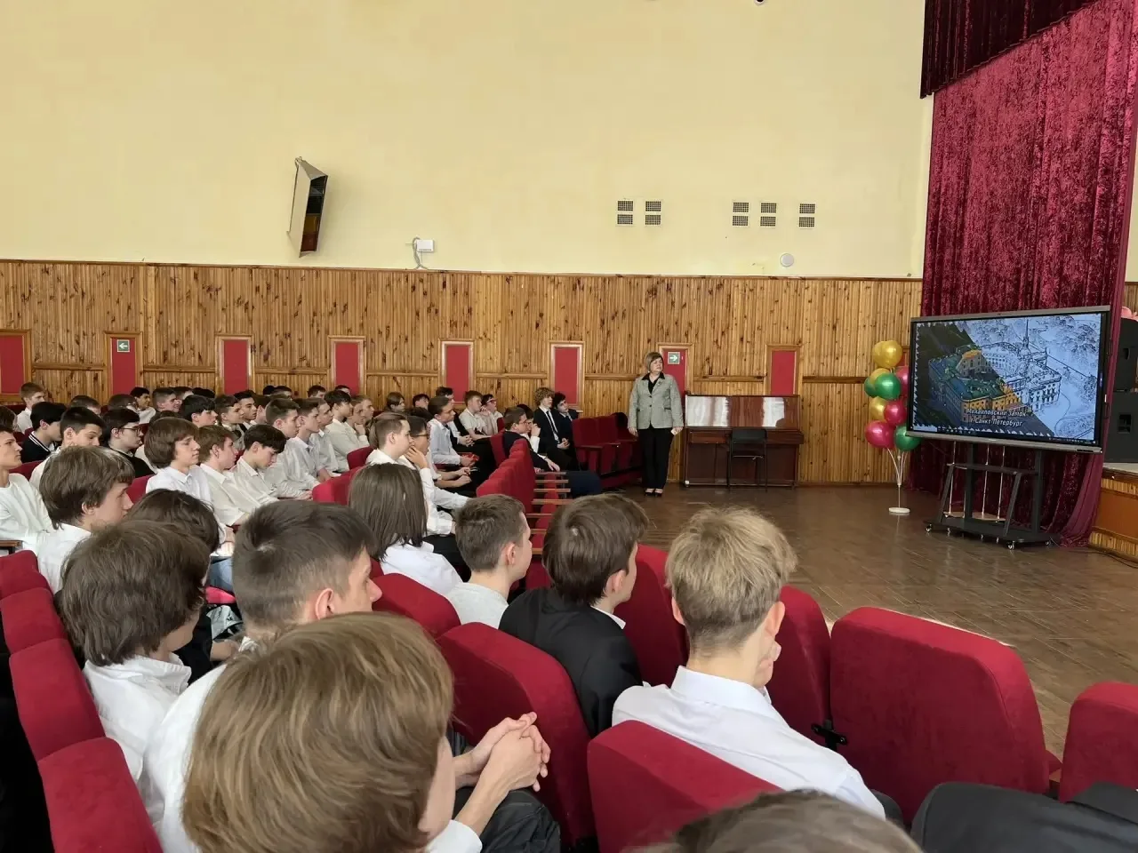 Встреча с профессией💥  📌В МБОУ «Школа-гимназия, детский сад № 25» прошло профориентационное занятие 