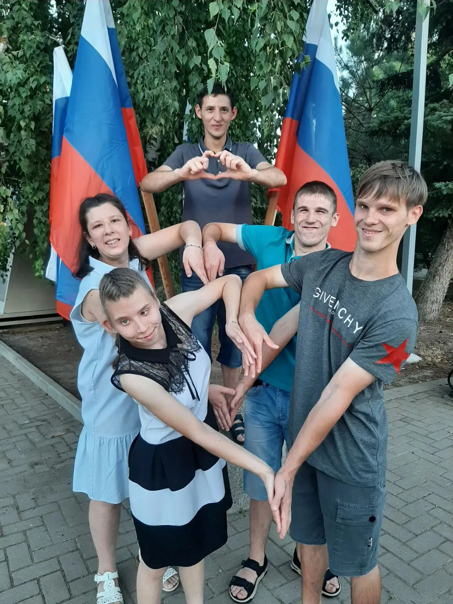 ⚡22 августа - День Государственного флага России! 🇷🇺 🇷🇺 🇷🇺 Наш триколор - символ ...
