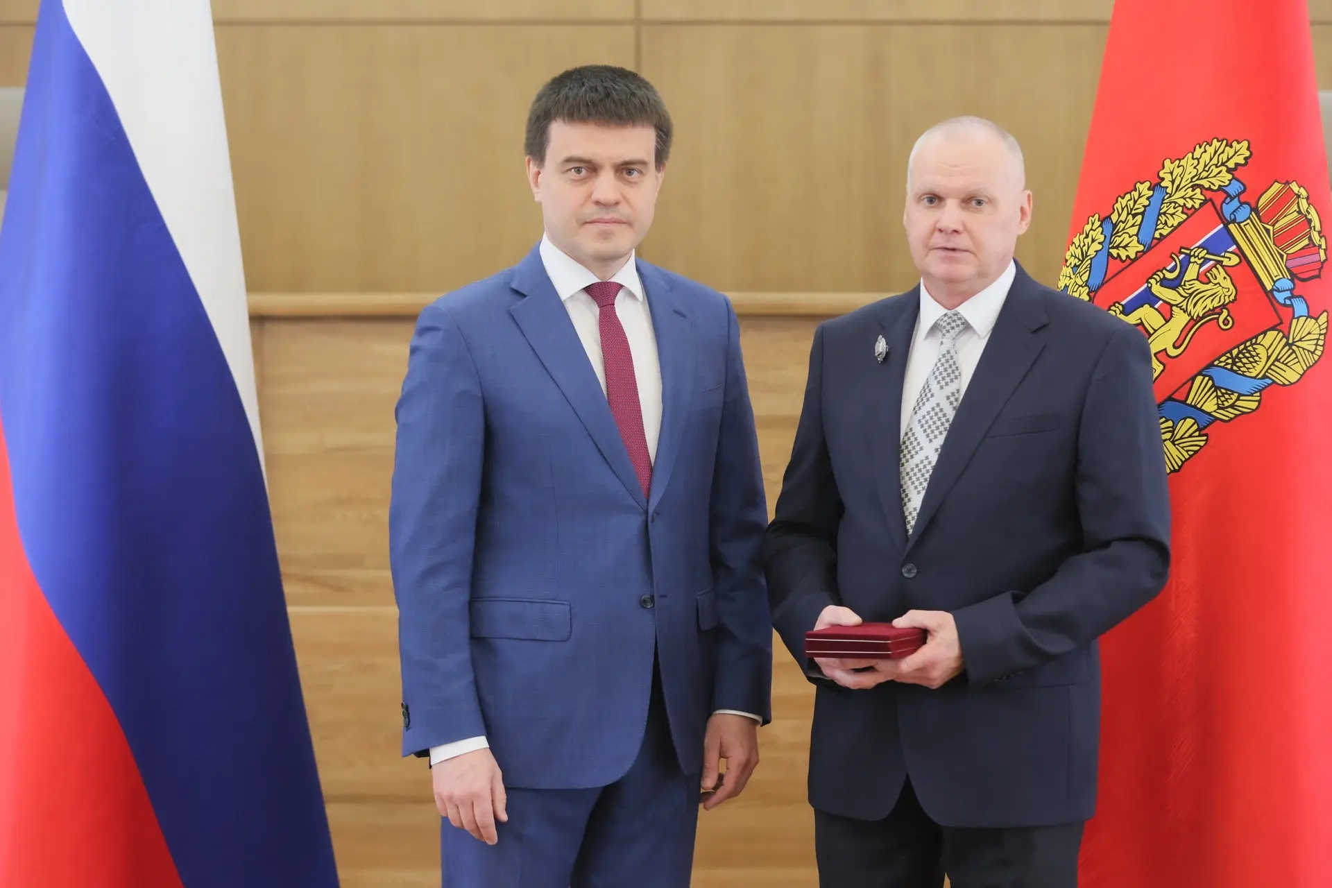 В нашем центре на одного заслуженного врача РФ стало еще больше.