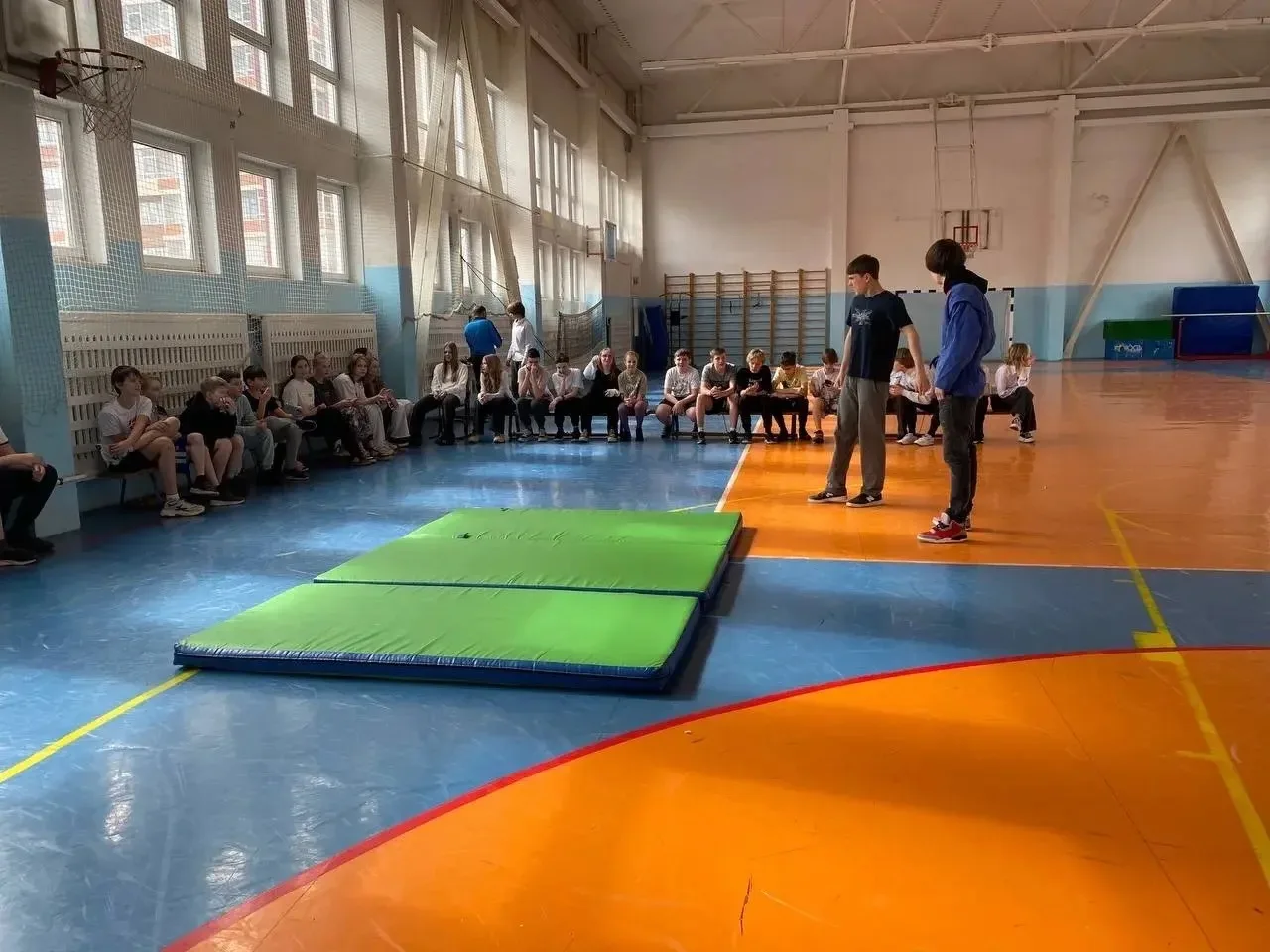 Защита проекта в 10 классе дело сложное и ответственное, но в команде всегда легче, ведь есть «чувст