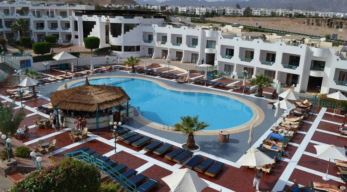 4 SHARM HOLIDAY RESORT