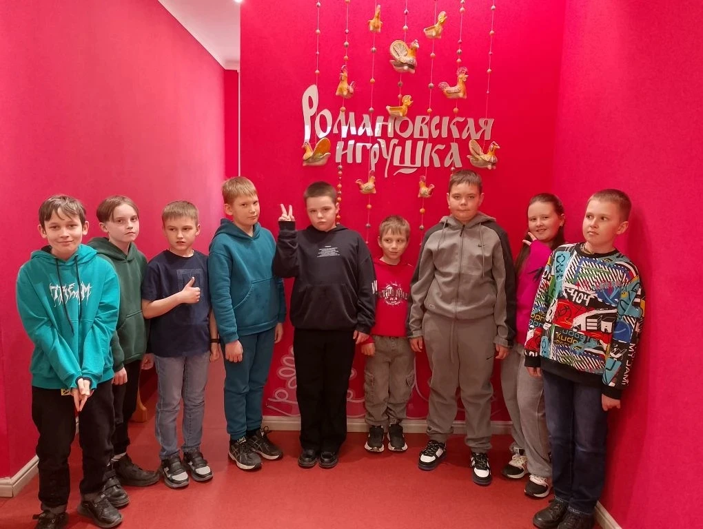 🪶 Путешествие в мир традиций: 3В класс в гостях у мастеров!  Сегодня наши третьеклассники отправилис