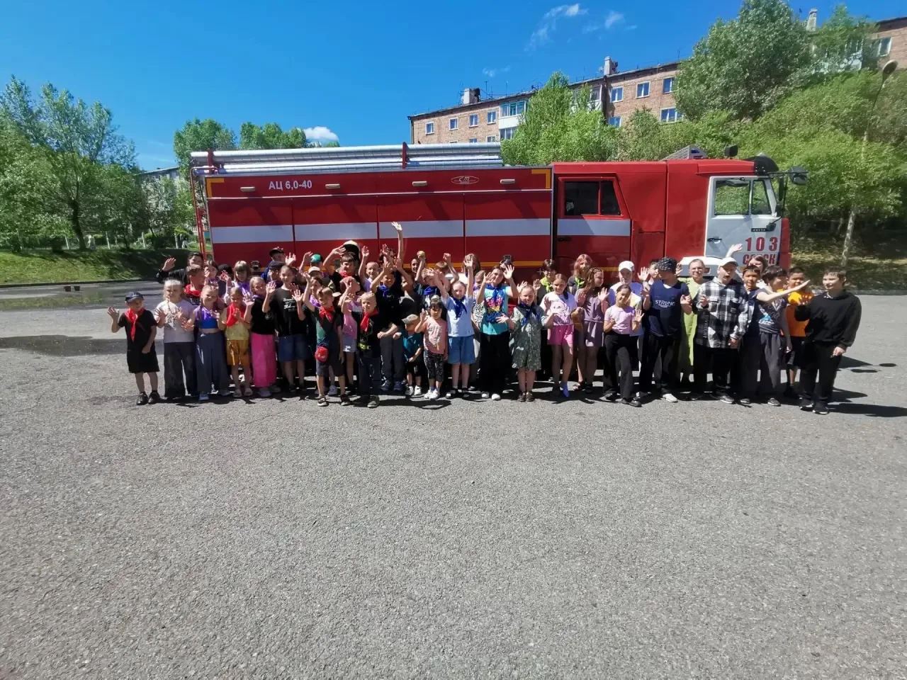 Пожарные — это не только серьёзно, но и весело! 🚒💦Сегодня в нашем пришкольном лагере ...