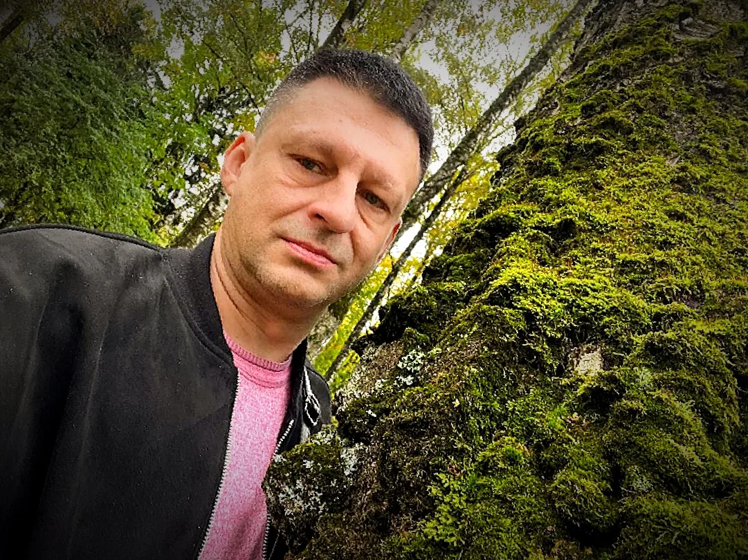 Как же здорово просто выйти из дома и вдохнуть этот свежий осенний воздух. 🍂 Прогулка ...