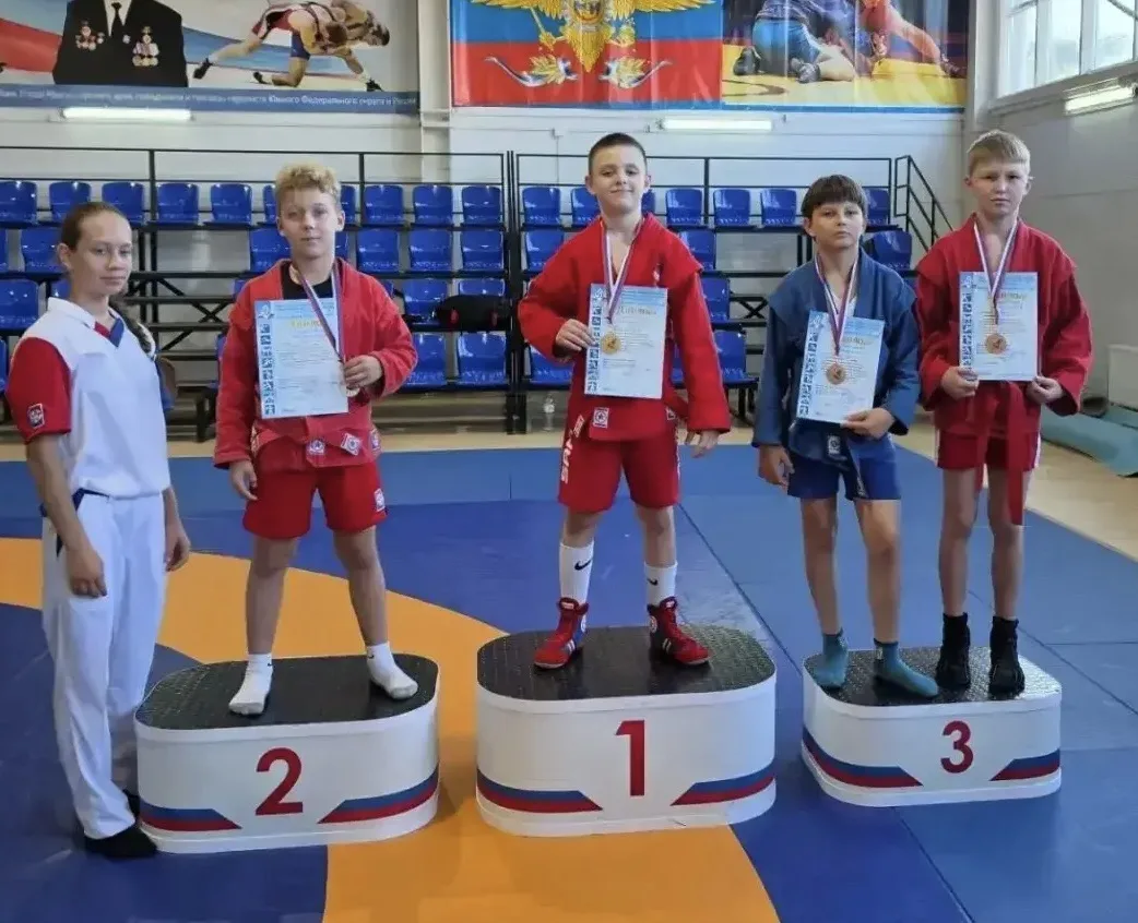 🏆 Кубок памяти и отличный результат: итоги первенства по самбо в Каневском районе