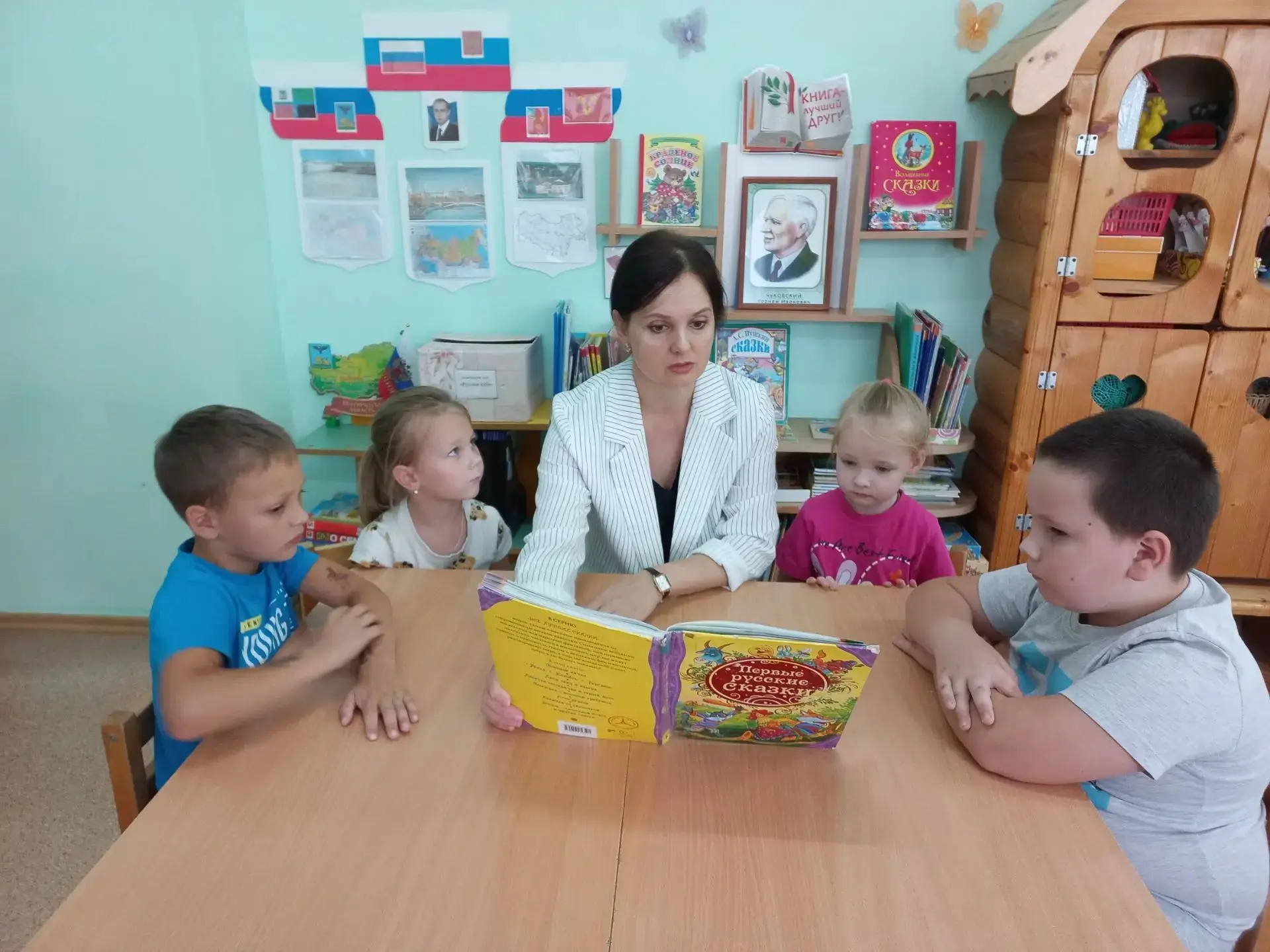 Сегодня в старшей группе прошёл «День сказок». Это  отличный способ в игровой форме при...