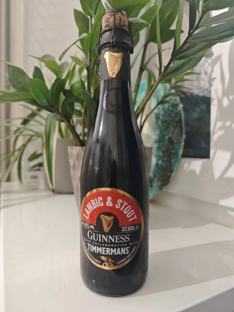 📣Guinness & Timmermans - Lambic & Stout ❗️🍷🍒
Иногда пивовары решаются по-настоящему на необычные 