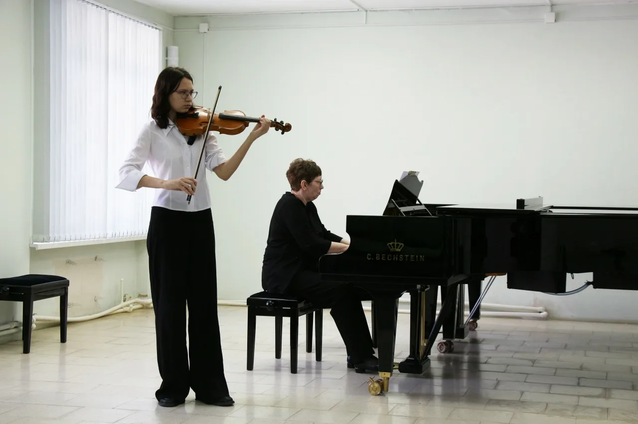 🎻🎹🎻 Ученица 8 класса Виктория Рахманова (преподаватель Икрина А.С.) приняла участие ...