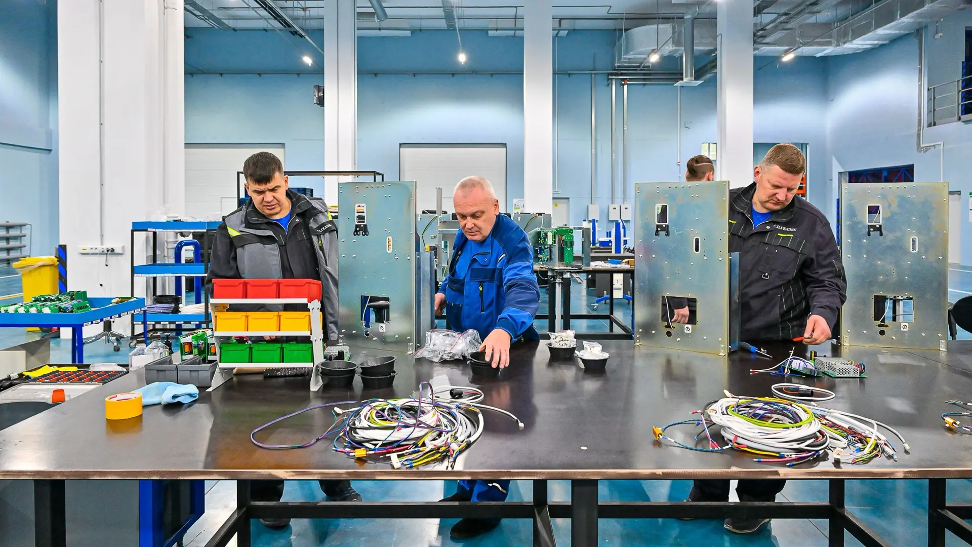 Сегодня открыли уникальный завод по производству медицинской рентгенодиагностической те...