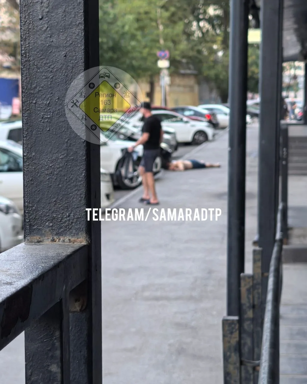 Революционная, 101б, выпал парень из окна