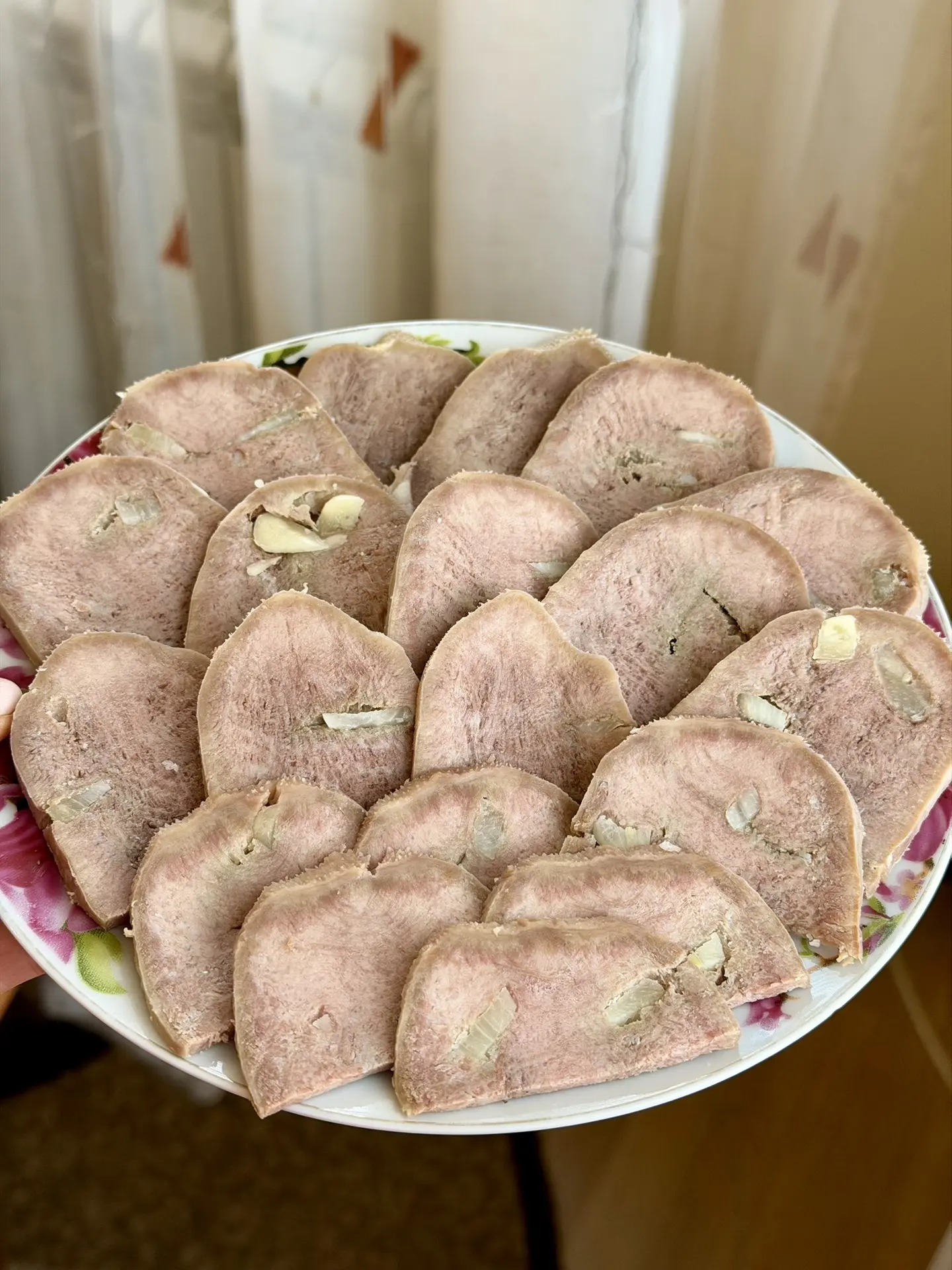 ЯЗЫК ПО РЕЦЕПТУ МАМЫ