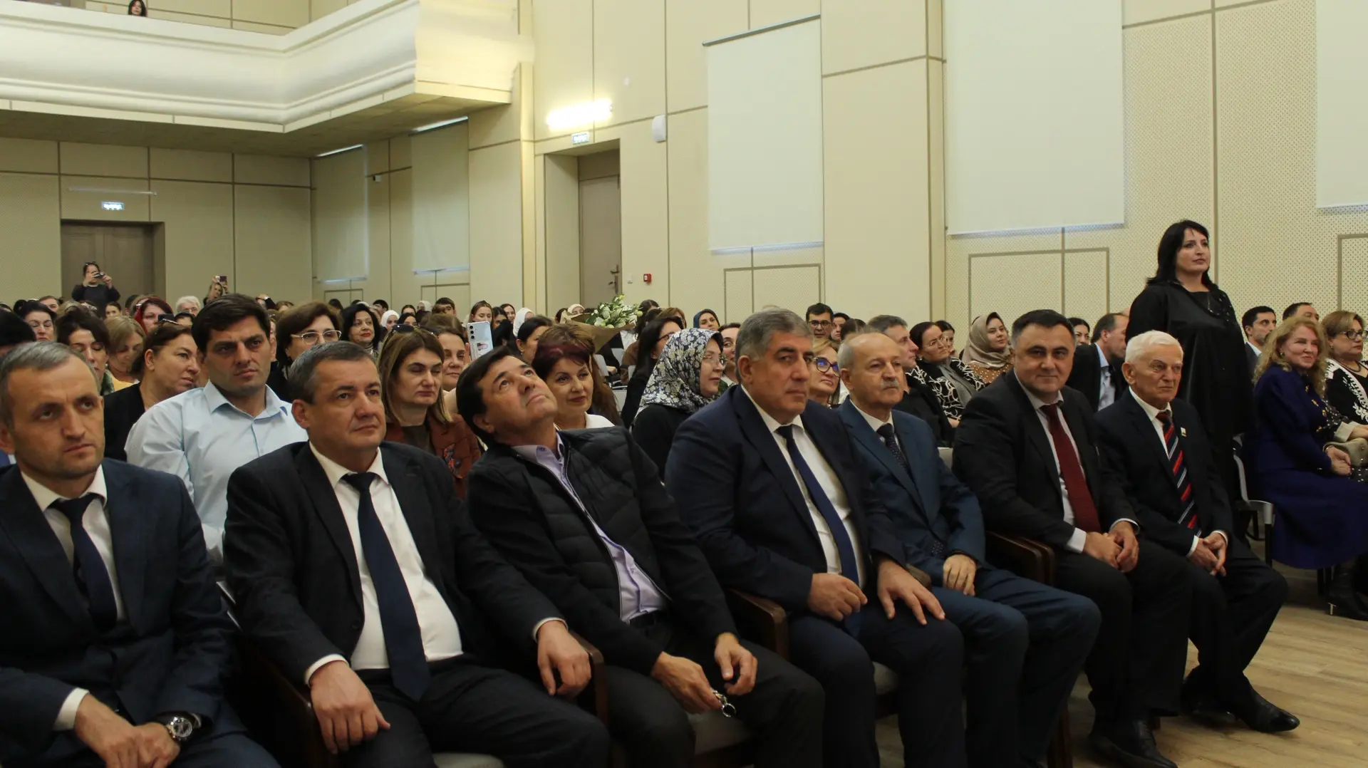 В ДГПУ им. Р. Гамзатова торжественно отметили День учителя