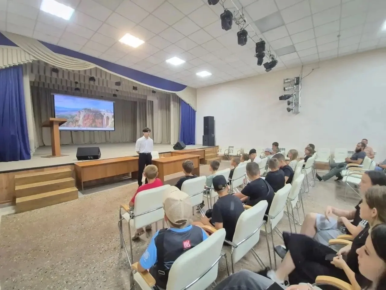 25 июня 2026 г. в Доме культуры села Юровка прошло профилактическое мероприятие. Специа...