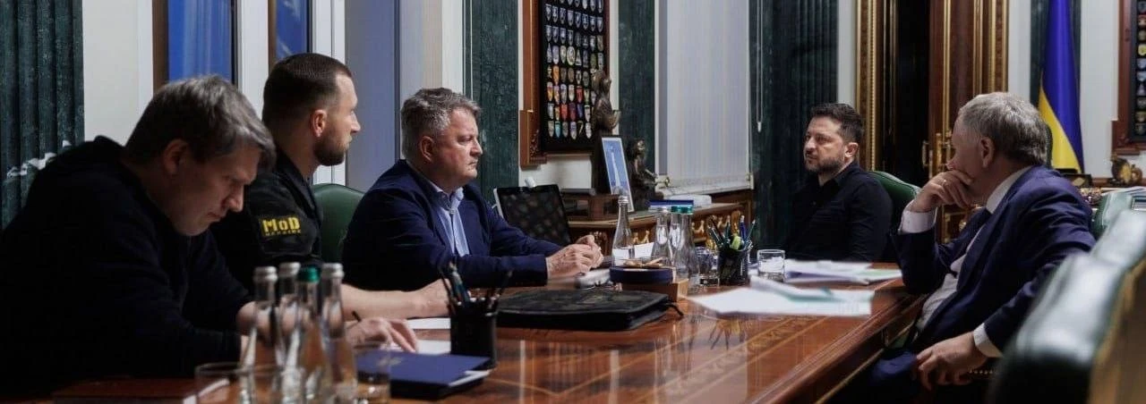 🤡Определены новые задачи по дальнобойным ударам — Зеленский
