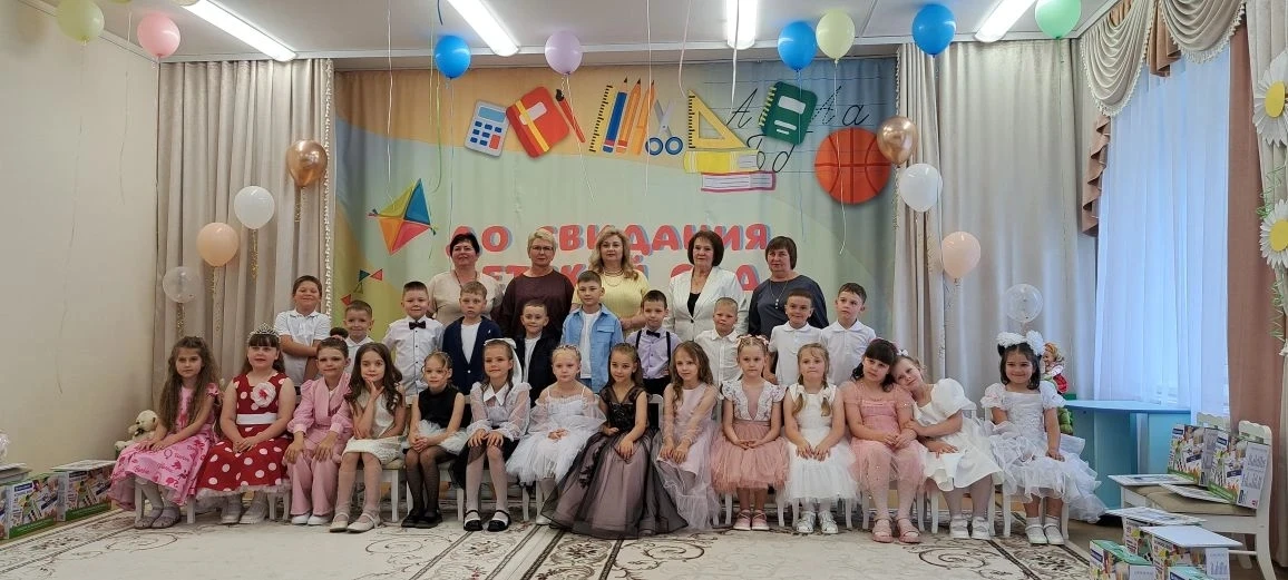 Куклы, мишки и петрушки