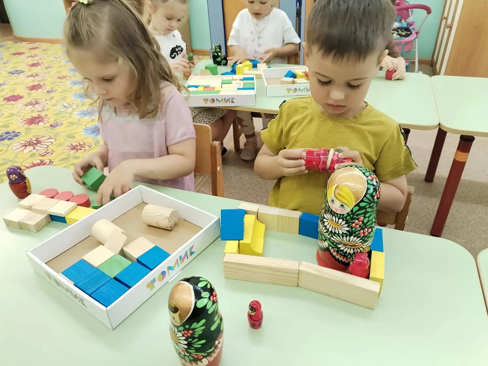 🧩 Деревянные чудеса: конструктор и матрёшки! 💛