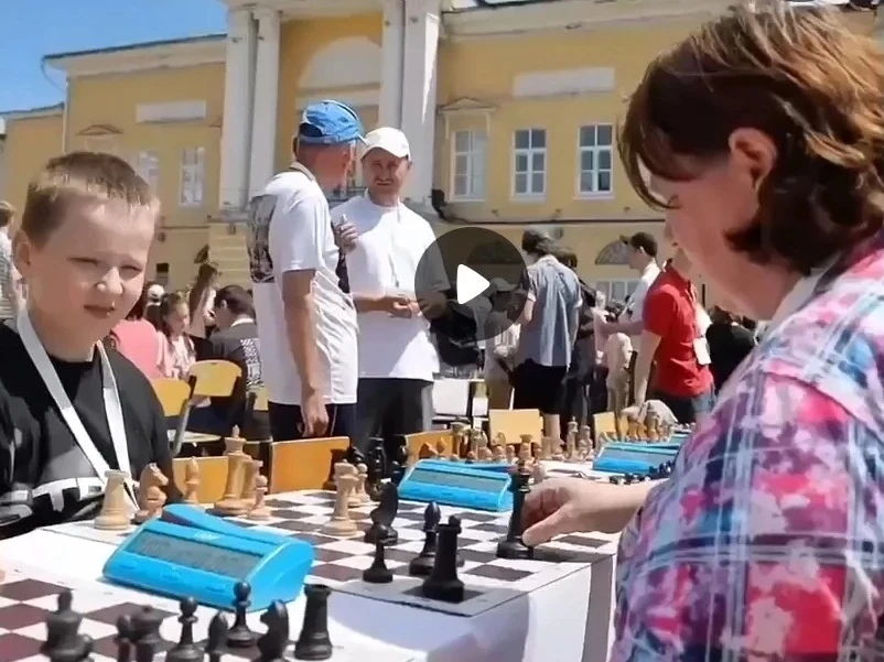 ⚡️Воспитатель Плоцких Лариса Львовна  принимала участие в турнире по шахматам Рекорд России🇷🇺 на п