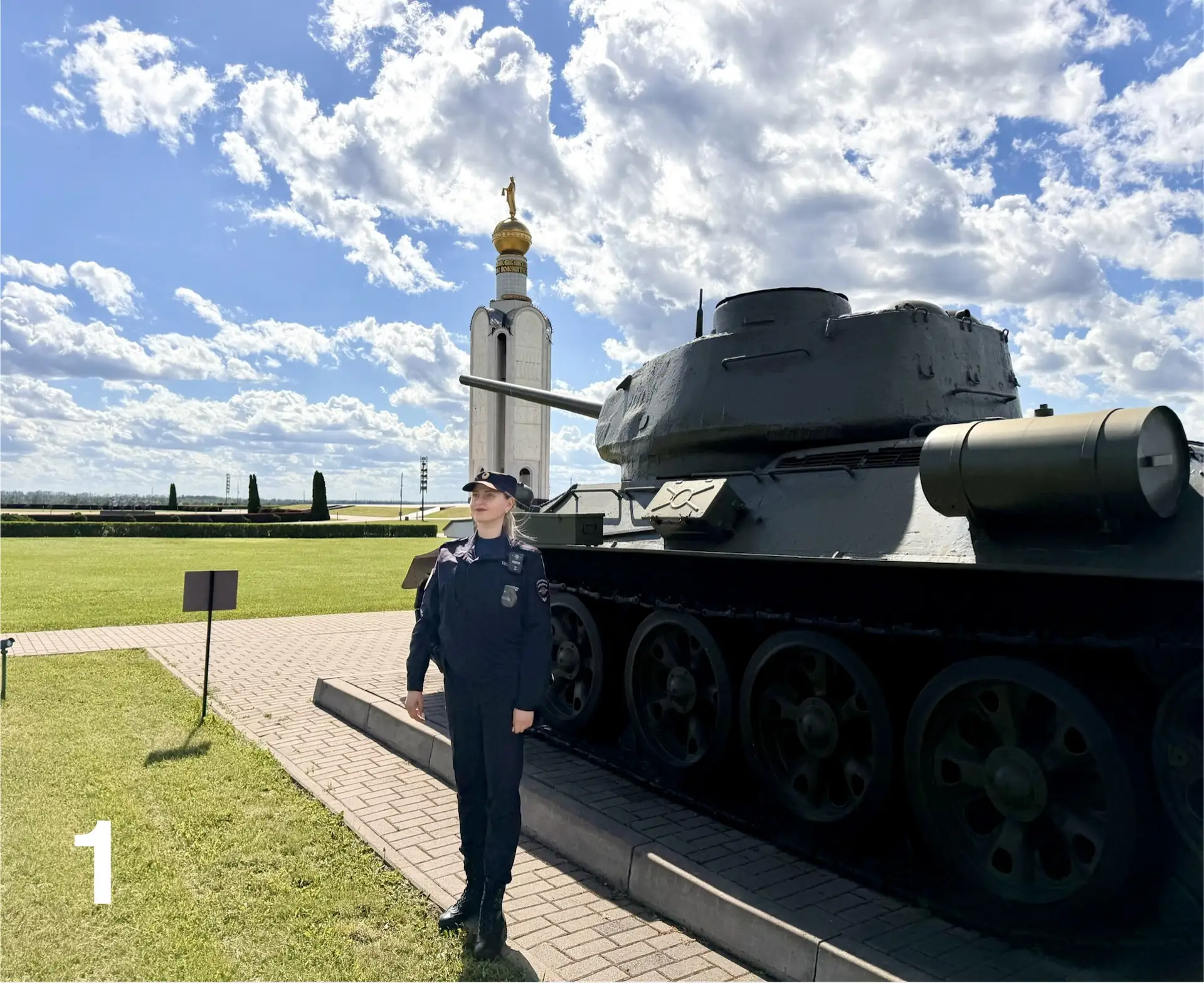 🇷🇺 Стартовало онлайн-голосование на лучшую фотографию акции «Моя полиция – моя Россия!»

📝 Участн