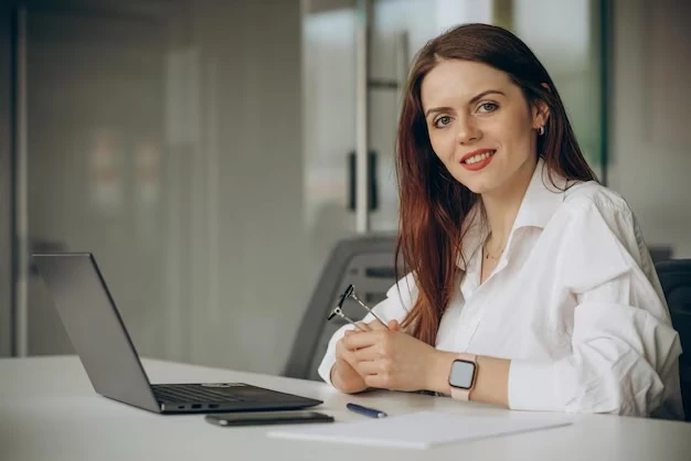 💼 DRESS CODE БЕЗ СЛЕЗ: КАК СОЧЕТАТЬ КРАСОТУ И УЮТ В ОФИСЕ? ☕️