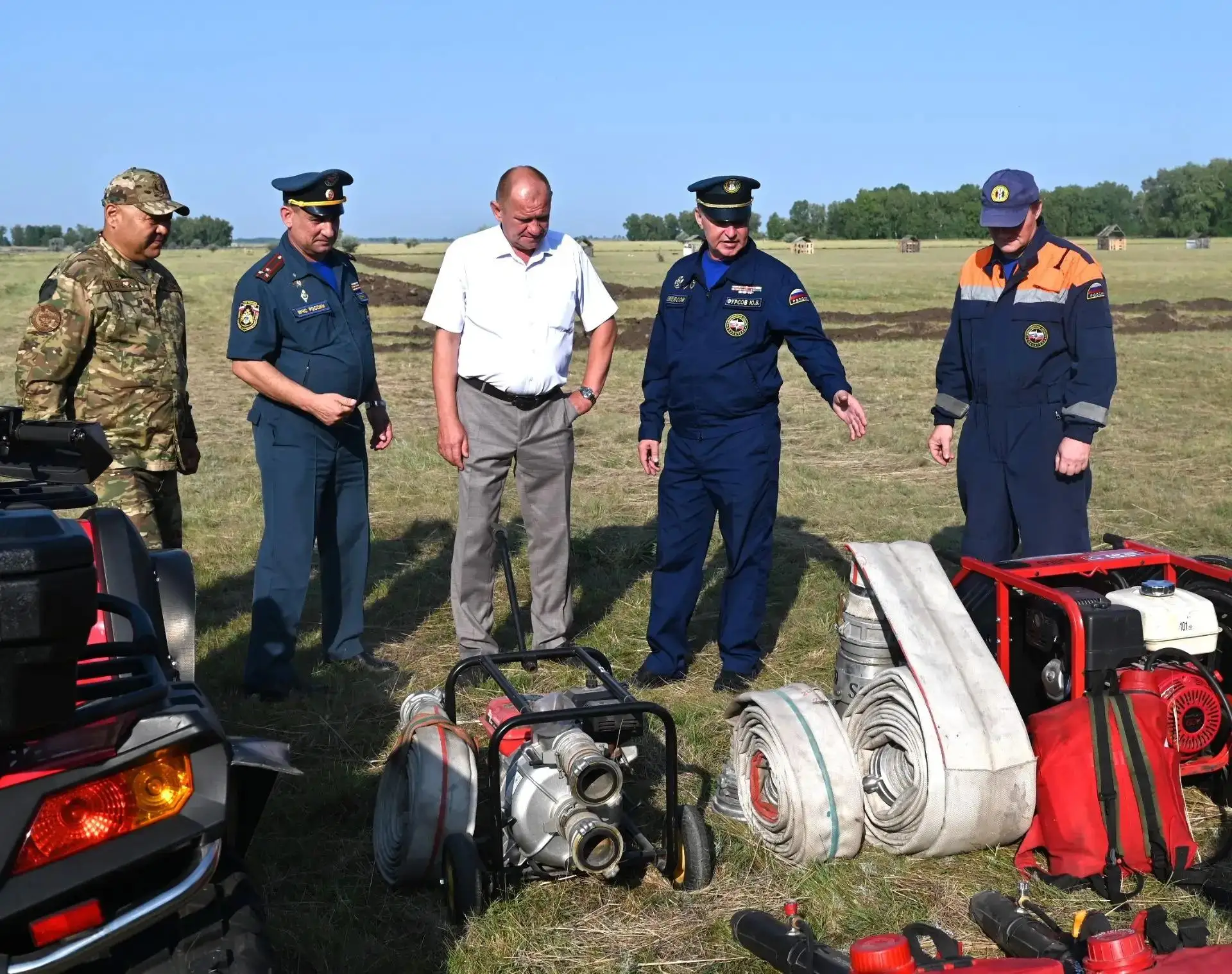 🔥💧🚒 Учения на границе: спасатели и пожарные Центра ГО, ЧС и ПБ Новосибирской области...