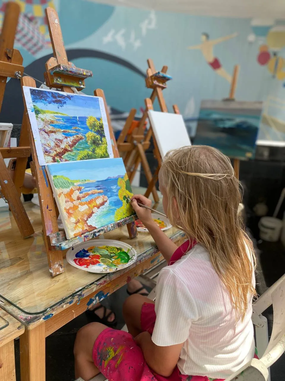 🎨 Написать свою картину всего за одно занятие — проще, чем кажется! Даже если кисть вы держите впер