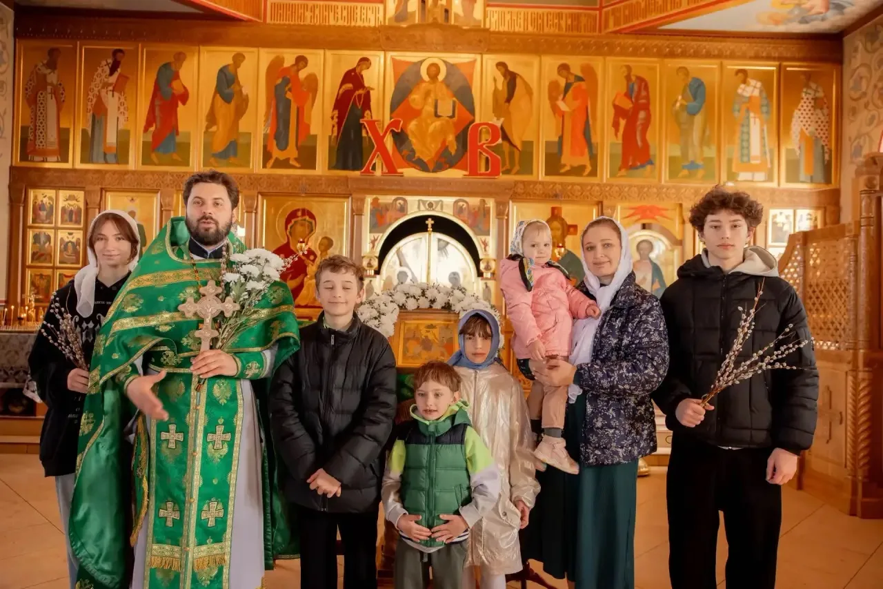 Часто мы, мужчины,  утешаем себя: «Я весь в трудах, я вкалываю, чтобы у ребенка было всё». И приходя